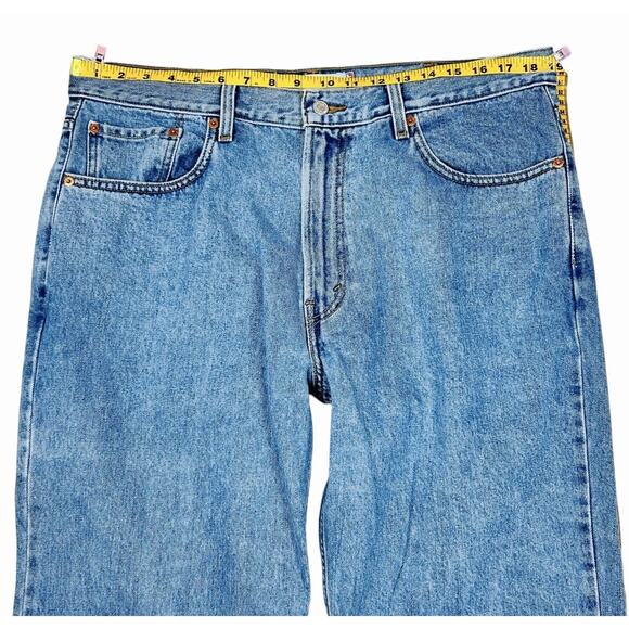 Levis Men 550 Jeans 38x26 Relaxed Fit Straight Leg Medium Wash Tagged 38x34 READ - Picture 4 of 11